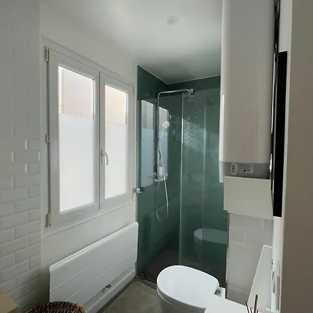 Apartment Nice 30 M Near The District Of Aligre Paris